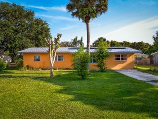 2805 Brantley Road, Fort Pierce, FL 34981