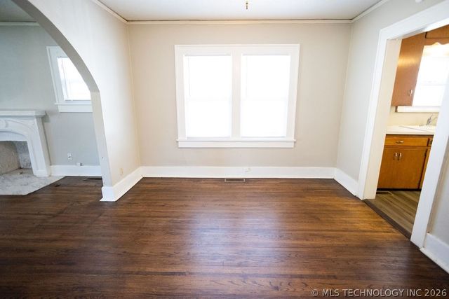 1147 S Florence Avenue, Tulsa, OK 74104