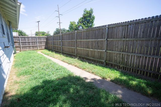 1147 S Florence Avenue, Tulsa, OK 74104