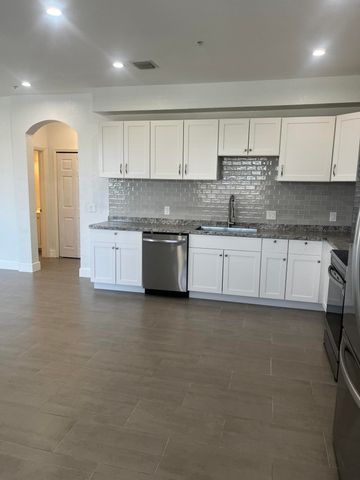 2137 SHOMA Drive 156, Royal Palm Beach, FL 33414