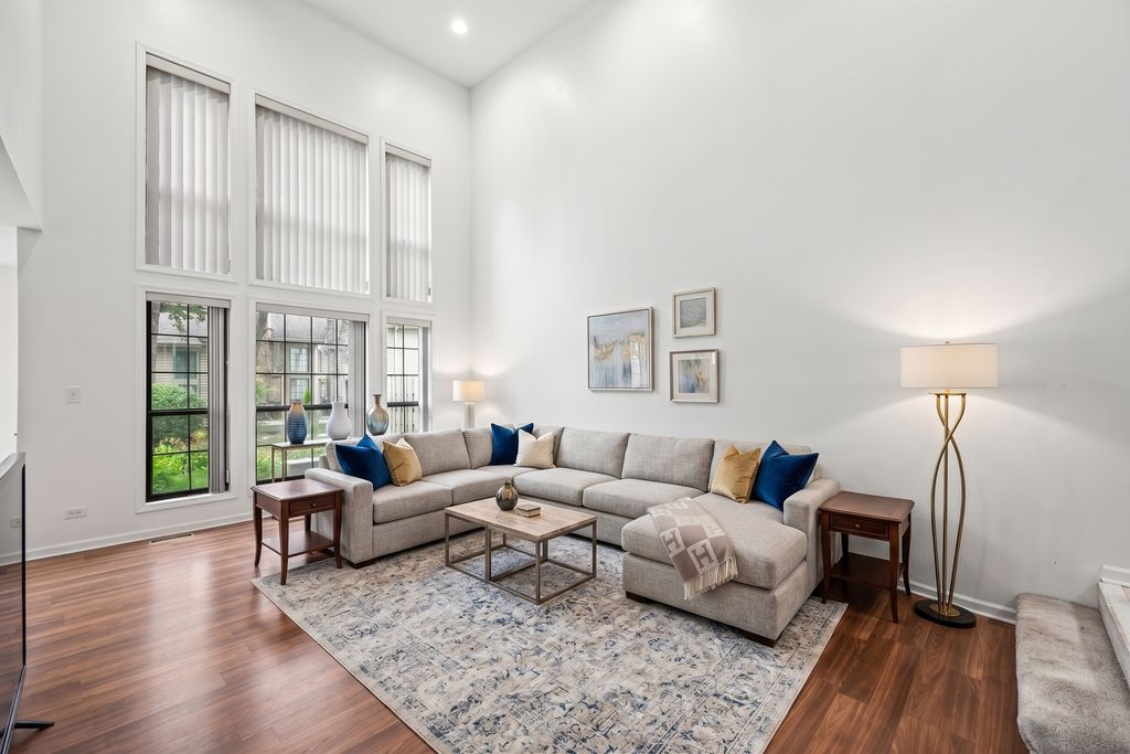 318 Club House Drive, Bloomingdale, IL 60108 — photo 4