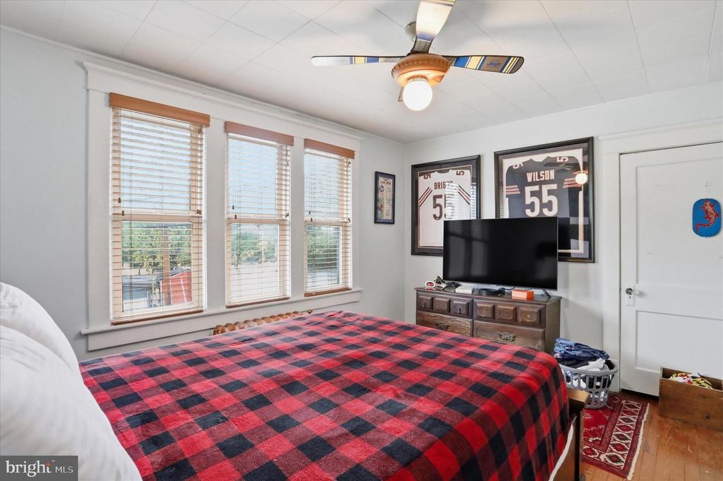 Image 19 of property listing at 905 FAYETTE ST, Cumberland, MD 21502