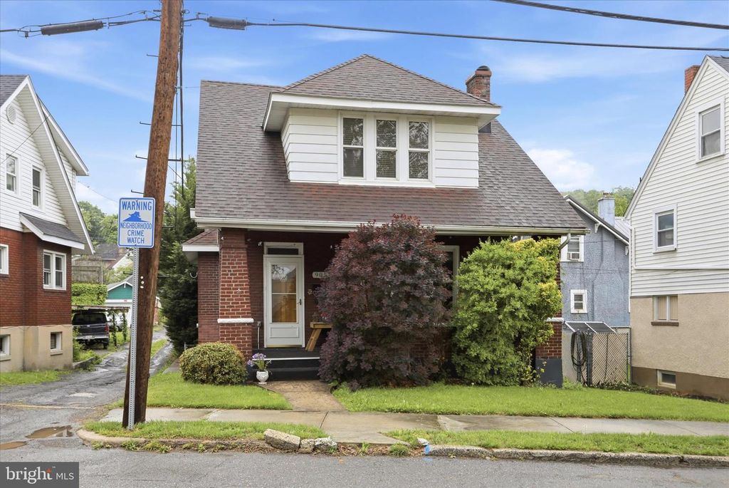 Image 2 of property listing at 905 FAYETTE ST, Cumberland, MD 21502