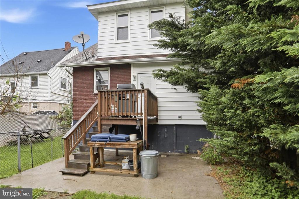 Image 26 of property listing at 905 FAYETTE ST, Cumberland, MD 21502
