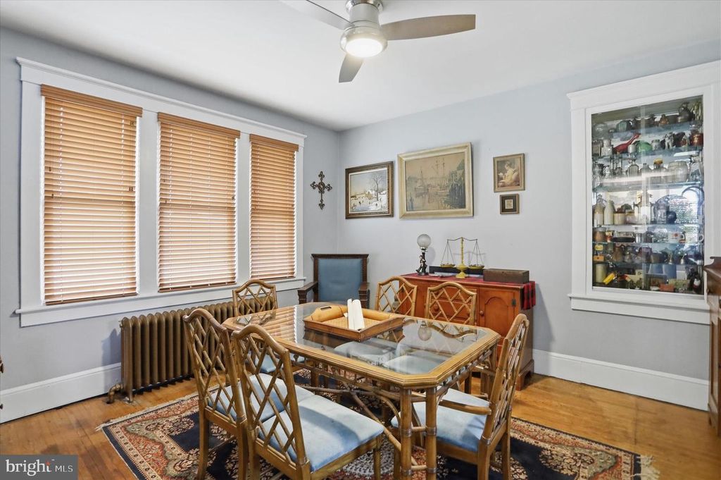 Image 7 of property listing at 905 FAYETTE ST, Cumberland, MD 21502