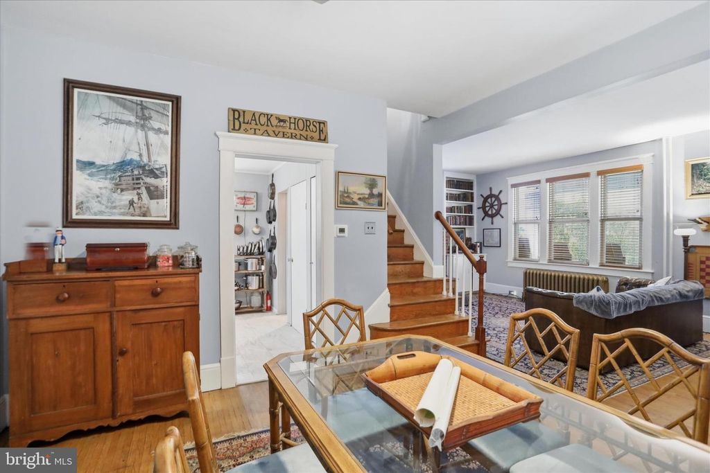 Image 9 of property listing at 905 FAYETTE ST, Cumberland, MD 21502