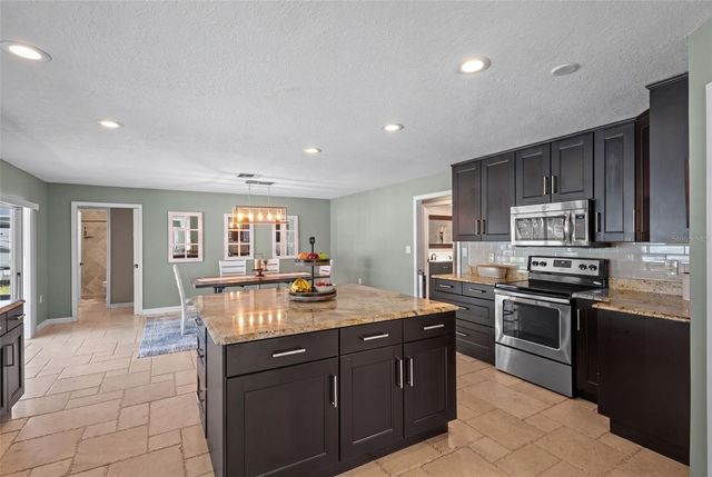3046 OAK COVE DRIVE, Clearwater, FL 33759