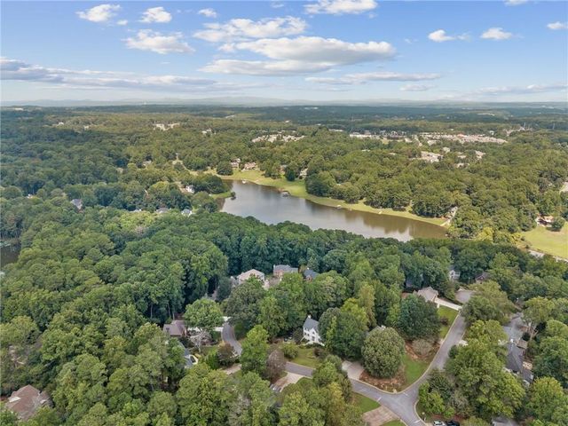 4961 Thornwood Trace NW, Acworth, GA 30102