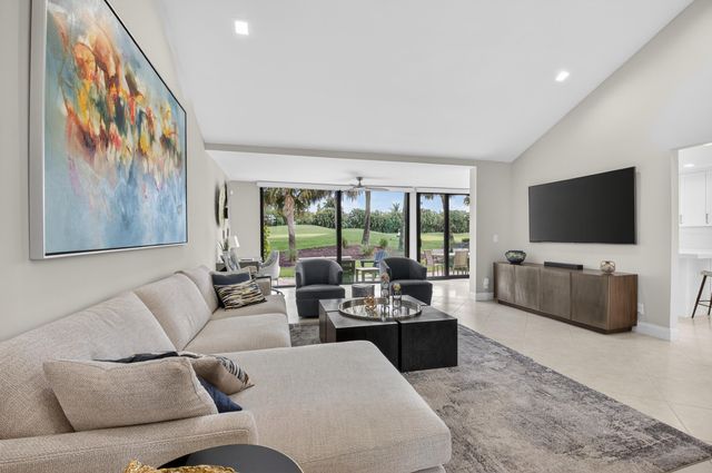 19560 Sawgrass Drive 2203, Boca Raton, FL 33434