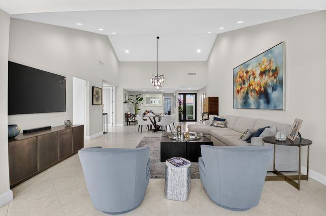 19560 Sawgrass Drive 2203, Boca Raton, FL 33434