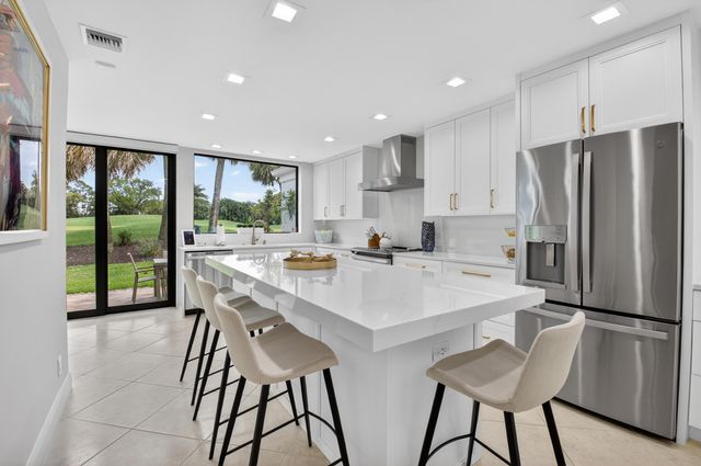 19560 Sawgrass Drive 2203, Boca Raton, FL 33434