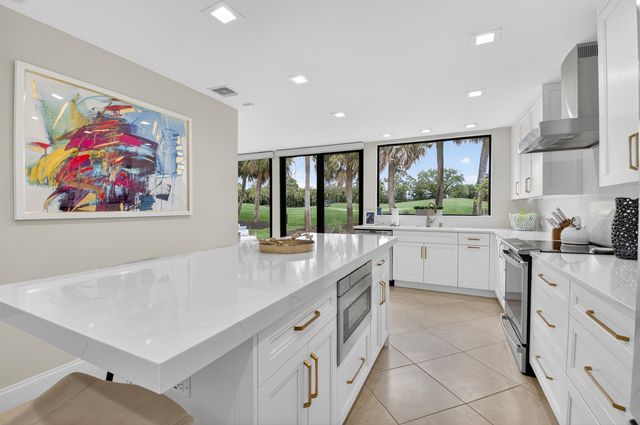 19560 Sawgrass Drive 2203, Boca Raton, FL 33434