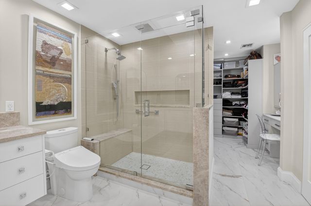 19560 Sawgrass Drive 2203, Boca Raton, FL 33434