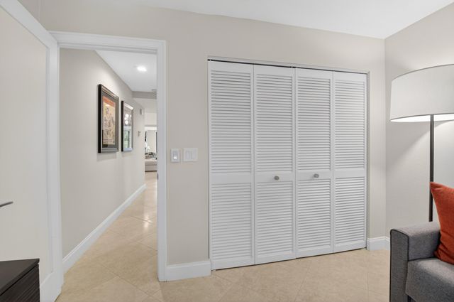 19560 Sawgrass Drive 2203, Boca Raton, FL 33434