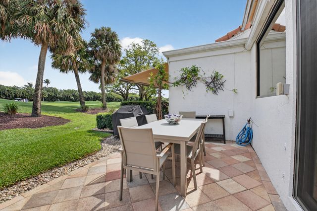 19560 Sawgrass Drive 2203, Boca Raton, FL 33434