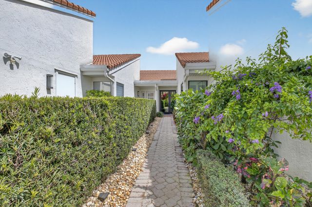 19560 Sawgrass Drive 2203, Boca Raton, FL 33434