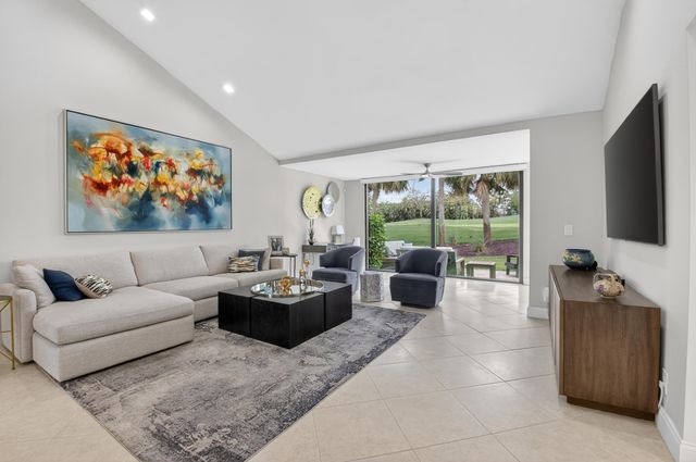 19560 Sawgrass Drive 2203, Boca Raton, FL 33434