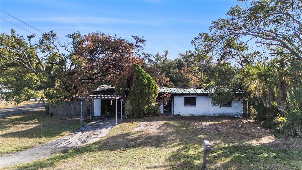 11747 CHRISTIAN COURT, Tampa, FL 33612