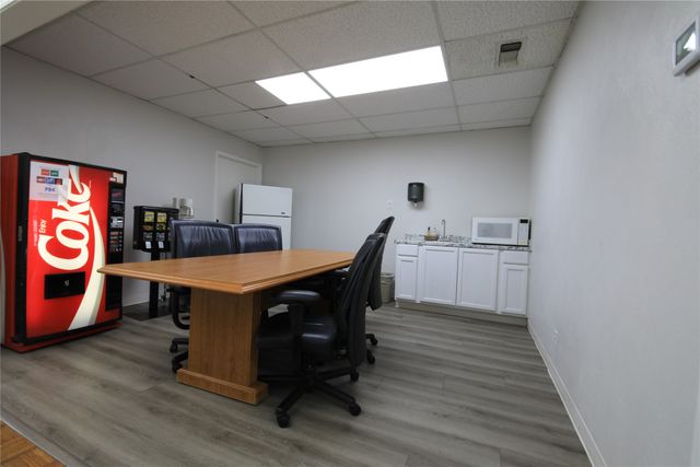 3600 W Pioneer Parkway 14, Pantego, TX 76013