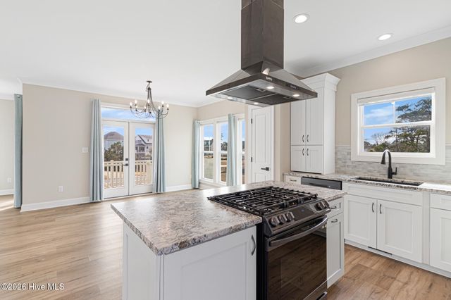 919 Calamanda Court, Morehead City, NC 28557