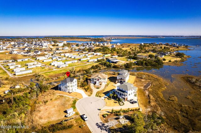 919 Calamanda Court, Morehead City, NC 28557