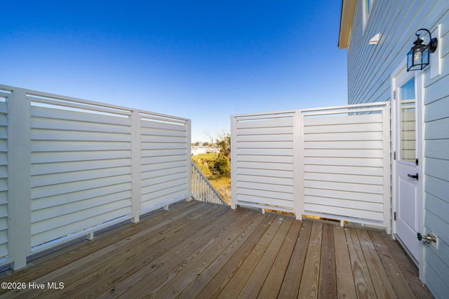 919 Calamanda Court, Morehead City, NC 28557