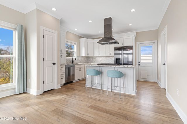 919 Calamanda Court, Morehead City, NC 28557