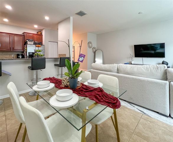 772 SPRING FLOWERS TRAIL, Brandon, FL 33511