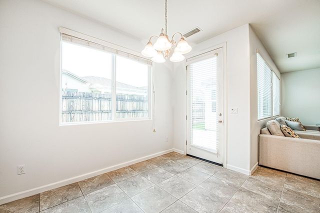 2143 Lombard Lane, Clovis, CA 93619