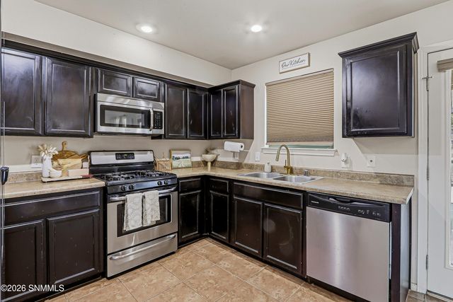 5868 Baywood Street, Santa Teresa, NM 88008