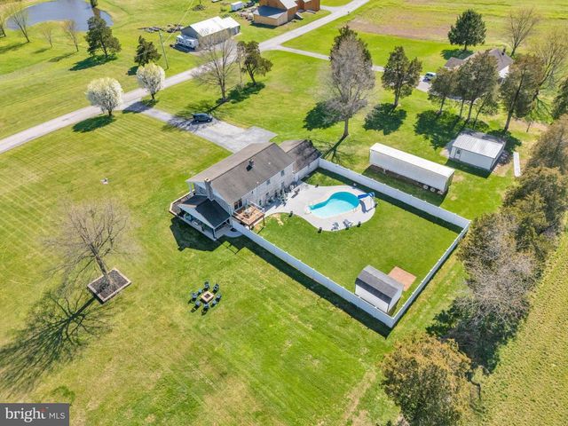 183 ROLAND RD, East Berlin, PA 17316