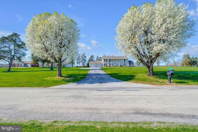 183 ROLAND RD, East Berlin, PA 17316