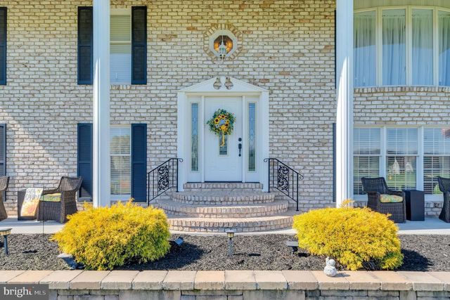 183 ROLAND RD, East Berlin, PA 17316
