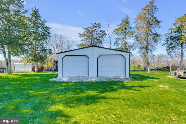 183 ROLAND RD, East Berlin, PA 17316
