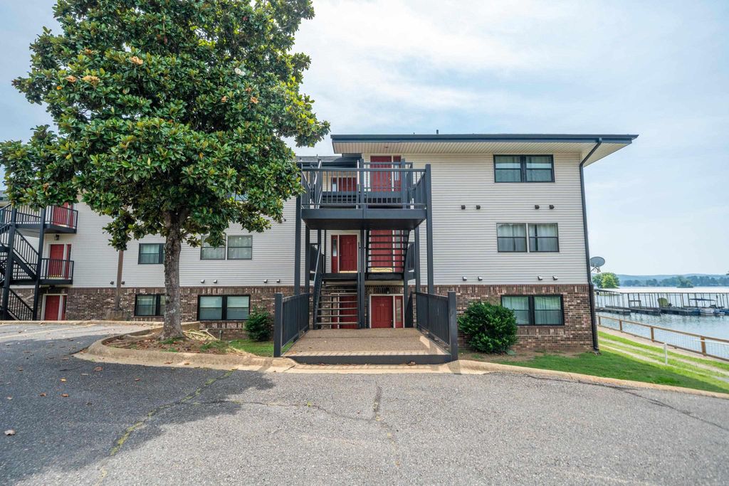 5371 Central Ave, Unit 6H, Hot Springs, AR 71913