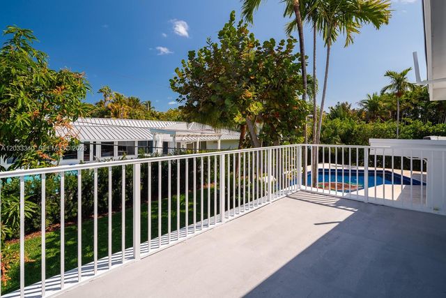 669 S Mashta Drive, Key Biscayne, FL 33149