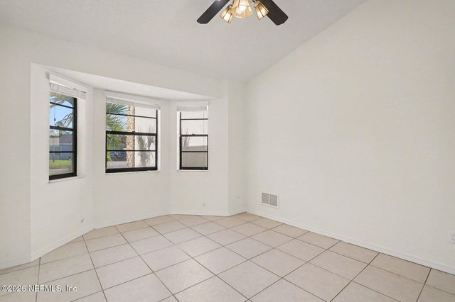 10 PATCHOGUE Lane, Palm Coast, FL 32164