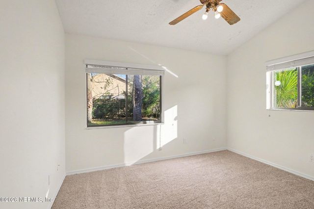 10 PATCHOGUE Lane, Palm Coast, FL 32164