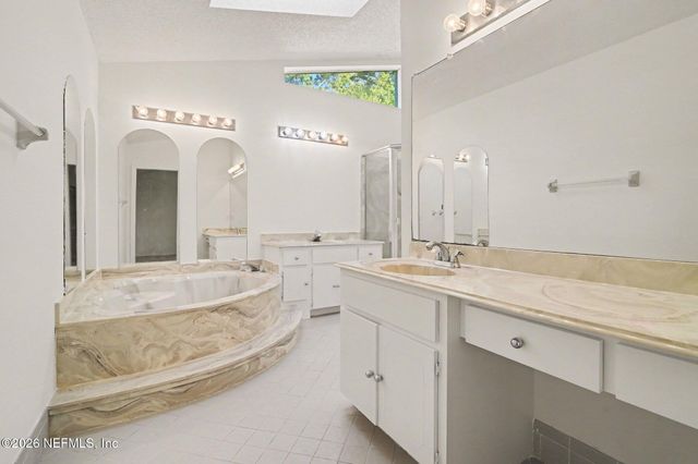 10 PATCHOGUE Lane, Palm Coast, FL 32164