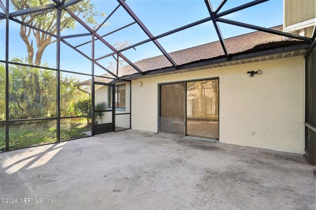 10 PATCHOGUE Lane, Palm Coast, FL 32164