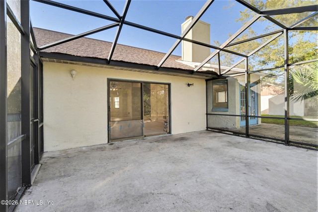 10 PATCHOGUE Lane, Palm Coast, FL 32164