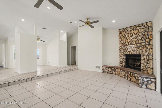 10 PATCHOGUE Lane, Palm Coast, FL 32164