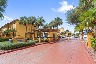 14900 SW 82nd Ter 14-104, Miami, FL 33193