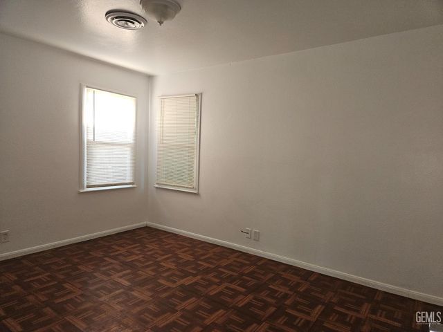 144 Rodriguez Avenue, Shafter, CA 93263