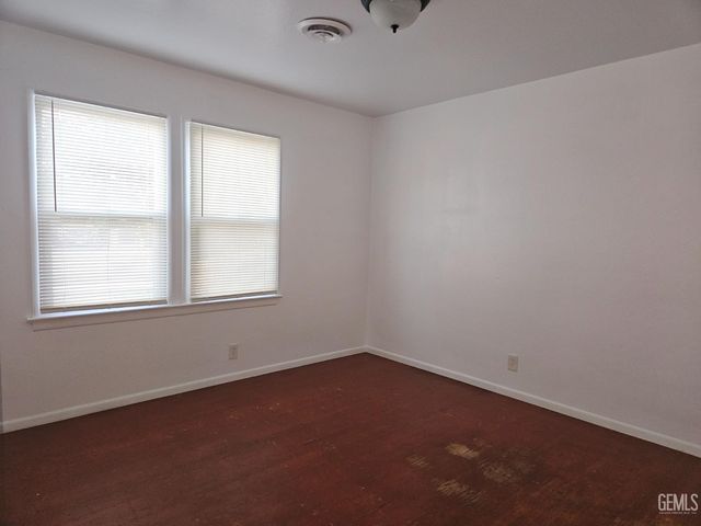 144 Rodriguez Avenue, Shafter, CA 93263