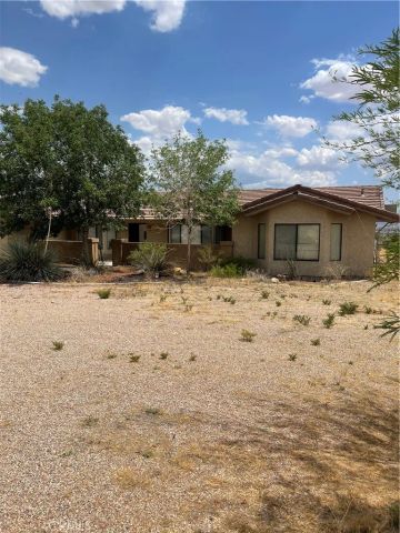 23859 Papago Road, Apple Valley, CA 92307