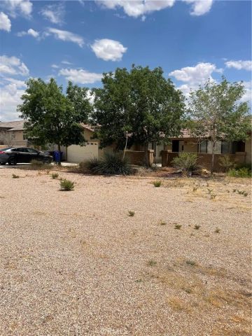 23859 Papago Road, Apple Valley, CA 92307