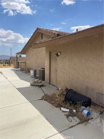 23859 Papago Road, Apple Valley, CA 92307