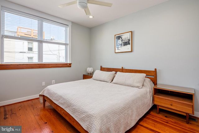218 E BARNEY ST, Baltimore, MD 21230