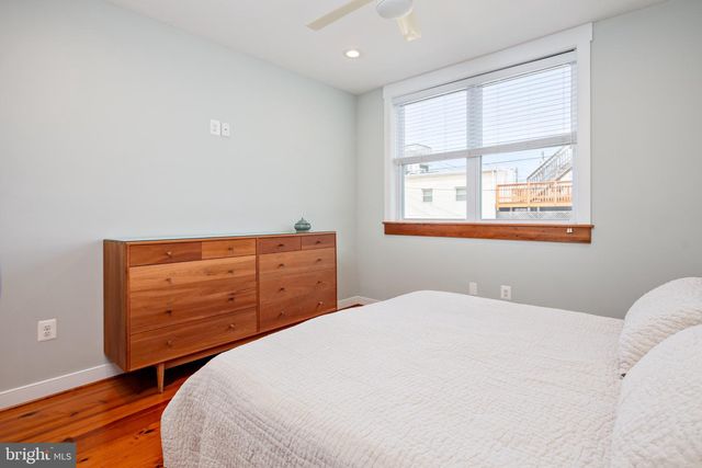 218 E BARNEY ST, Baltimore, MD 21230